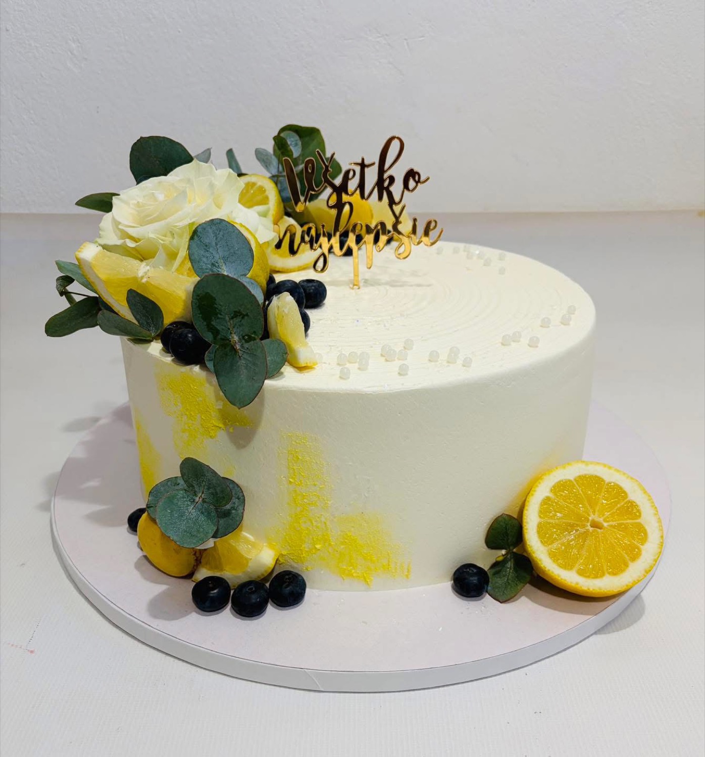 Torta so zdobením